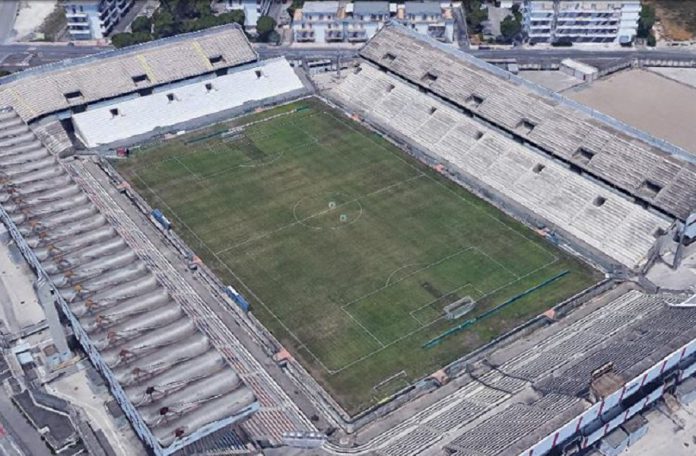 Lo stadio Iacovone di Taranto sta per partire