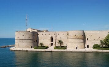 Taranto, castello aragonese