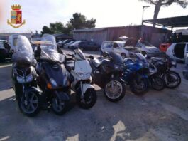Sequestrati moto caschi e bauletti rubati a Taranto