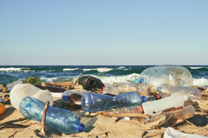 Rifiuti plastica in Mare