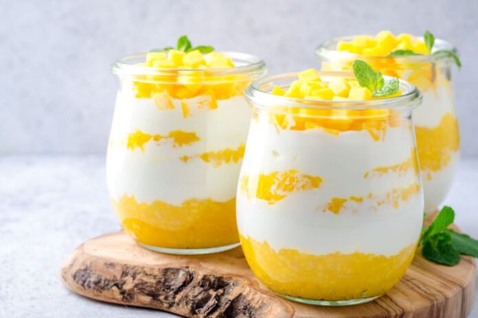 Ricetta Mousse di Yogurt e Mango