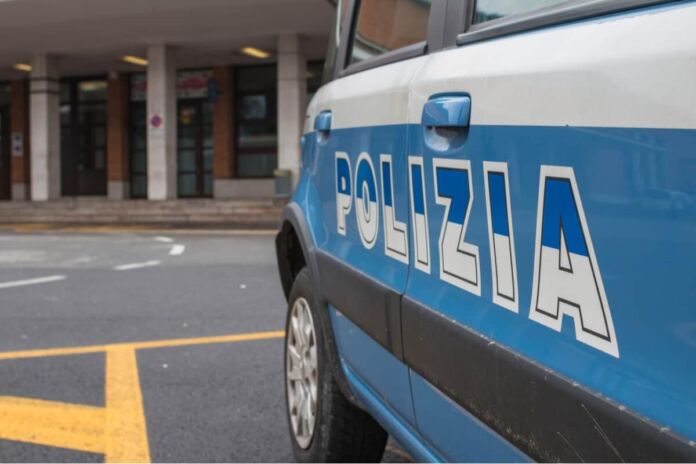 Taranto: 33enne accusato di molestie e minacce
