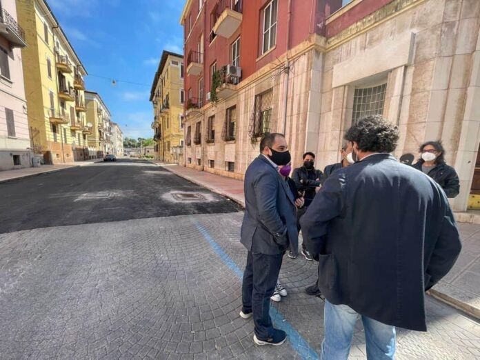 Nuovo asfalto in via Pacoret e Via Nazario Sauro a Taranto