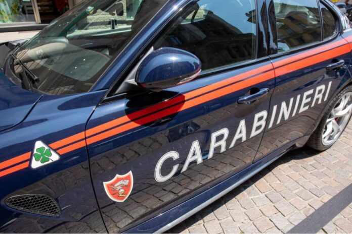 Martina Franca: controlli dei Carabinieri in due locali commerciali