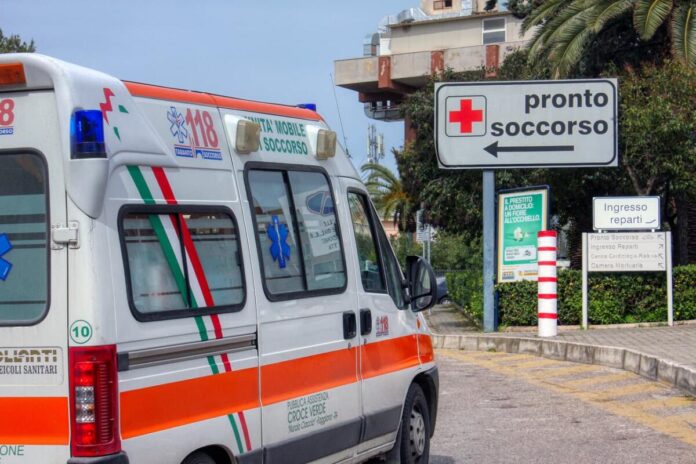 Taranto: donna investita da un'automobile in ospedale