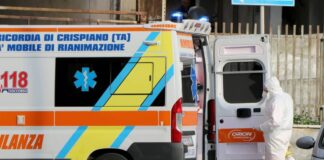 Taranto: ha un infarto mentre guida l'auto