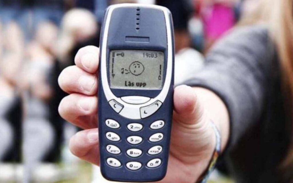 Se conservi questo vecchio Nokia 3310 sei fortunato