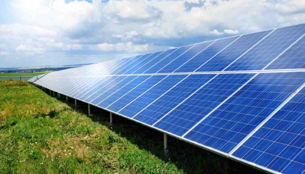 Impianto fotovoltaico risparmia in un anno