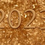 Immagine serena con un cielo stellato e la frase 'Buonanotte' per concludere la giornata del 3 gennaio 2026.