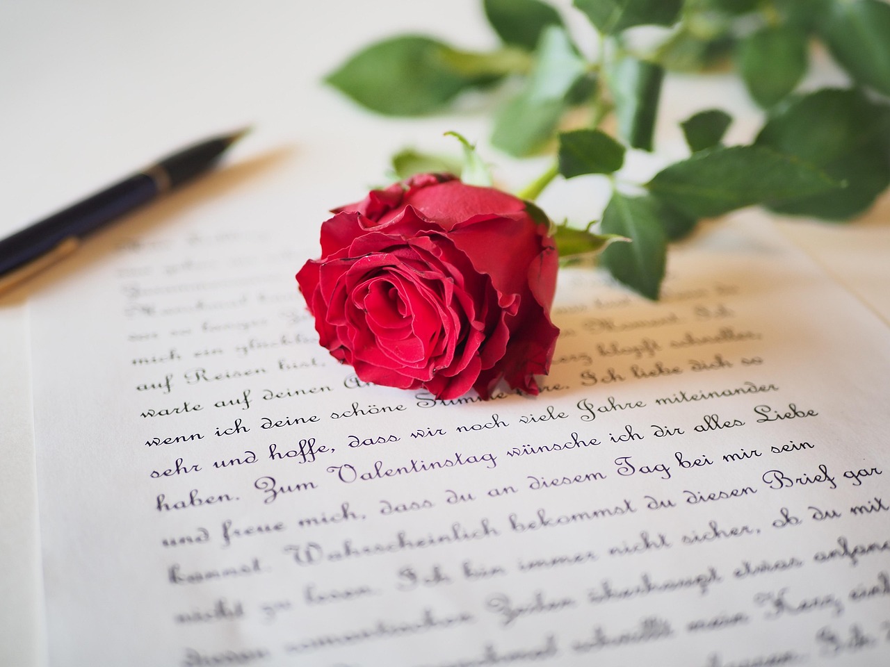 Frasi dolci per augurare buonanotte all'amore, 8 marzo 2026.