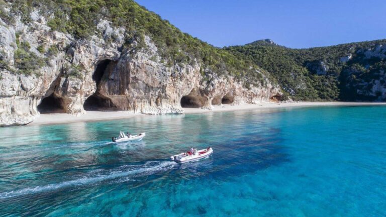 Le calette più belle in Italia: quella sarda è un paradiso nascosto