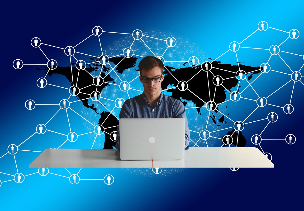 Immagine che illustra l'impatto della digitalizzazione sul mercato del lavoro e sui lavori tradizionali.