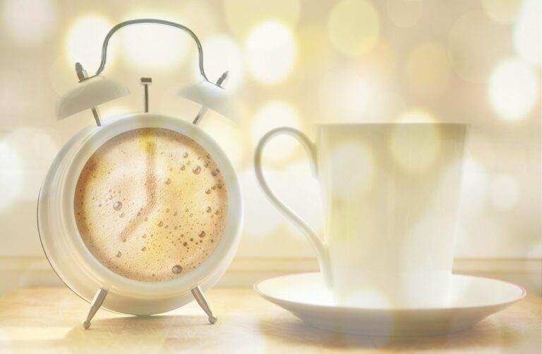 Allenamento 30-30-30: la formula del mattino che attiva il metabolismo prima del caffè